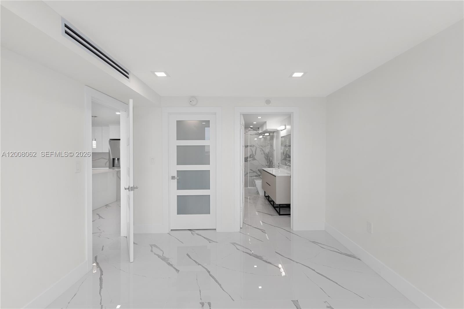 345 Ocean Drive 708 Property Photo 8