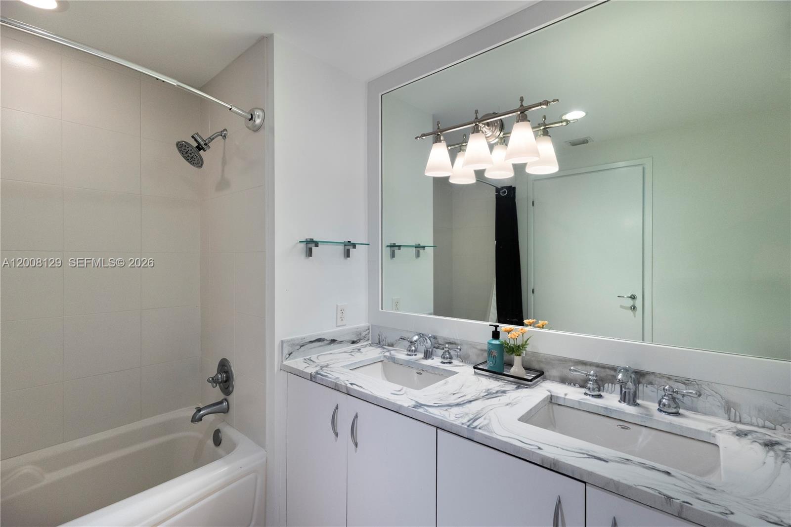 300 S Biscayne Boulevard L-1014 Property Photo 15