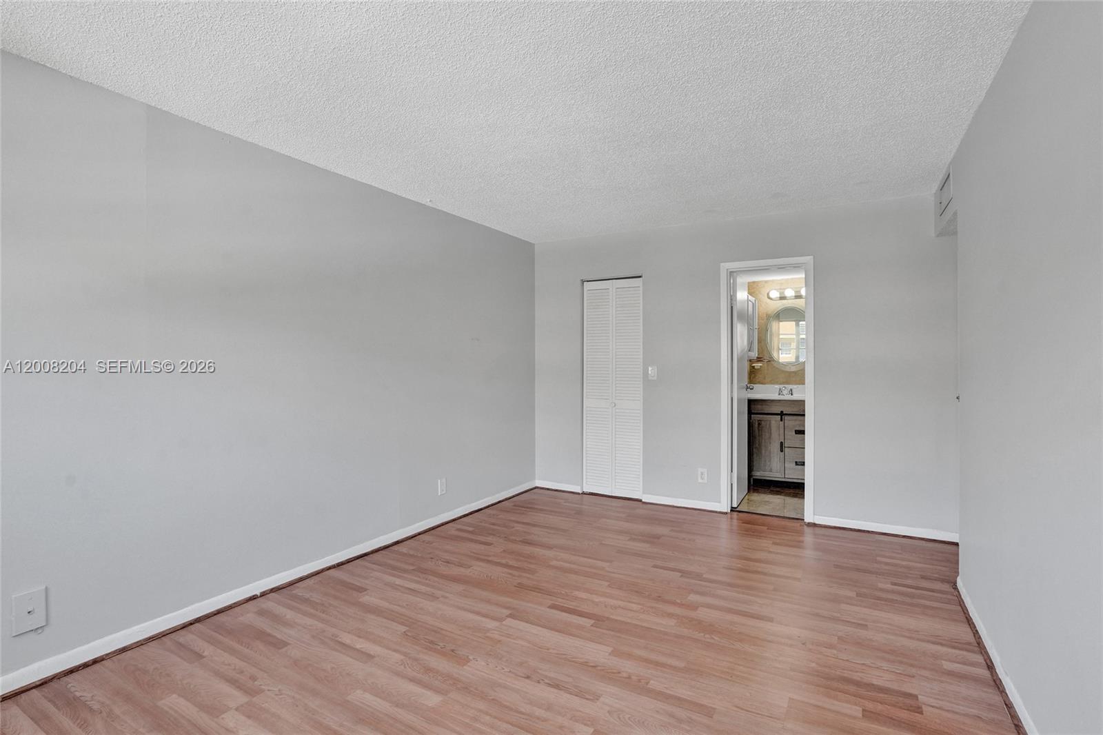 2201 Nw 41st Avenue 208 Property Photo 5