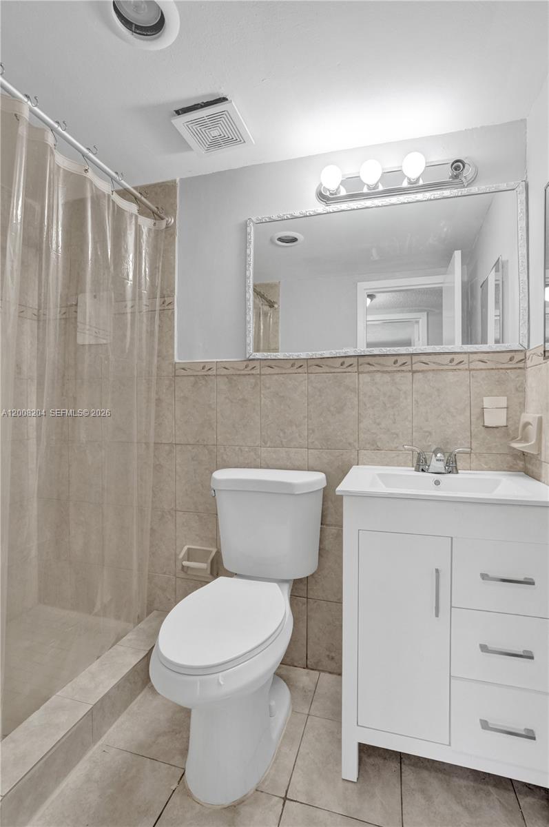 2201 Nw 41st Avenue 208 Property Photo 18