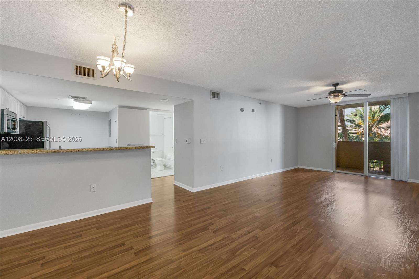 520 Se 5th Avenue 3305 Property Photo 3