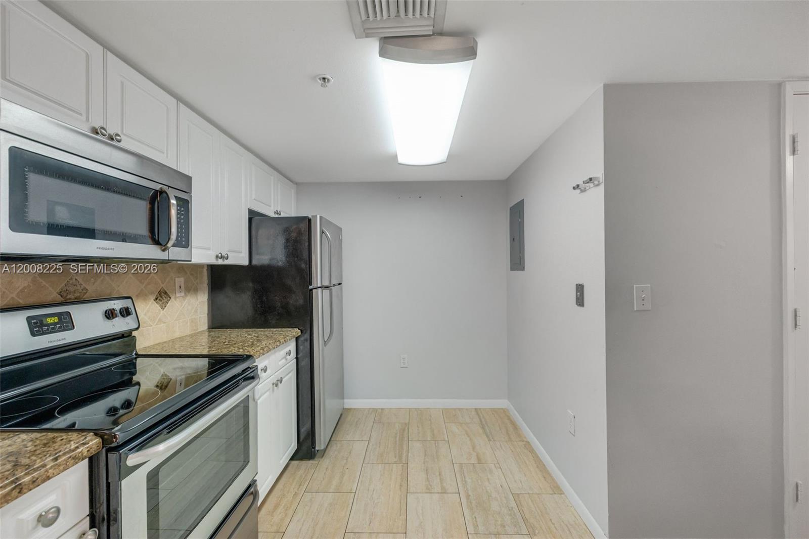 520 Se 5th Avenue 3305 Property Photo 8