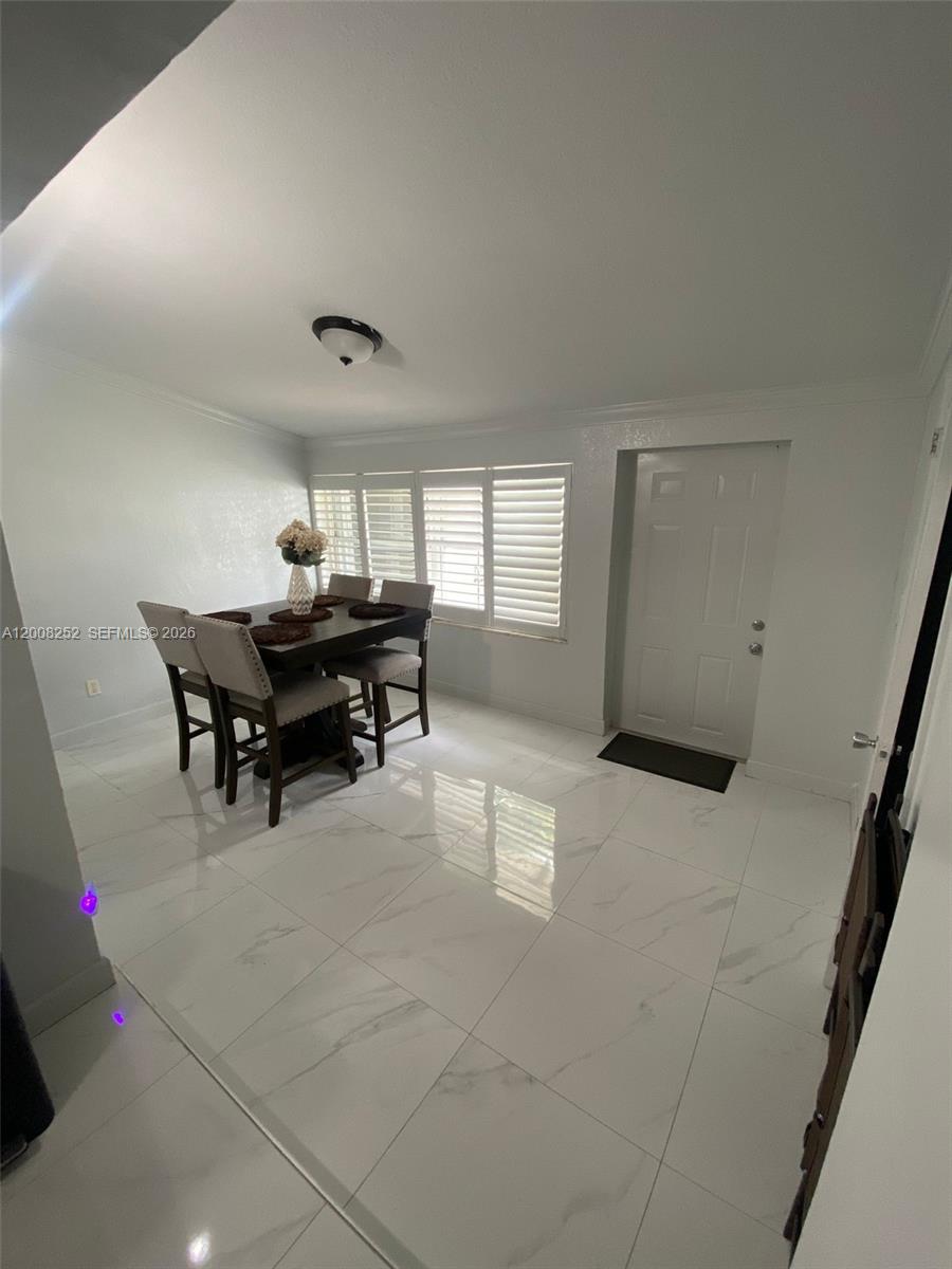 1740 Ne 56th Street Property Photo 11