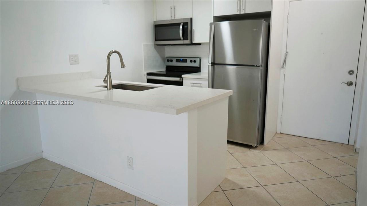 2771 Riverside Drive 405-a Property Photo 1
