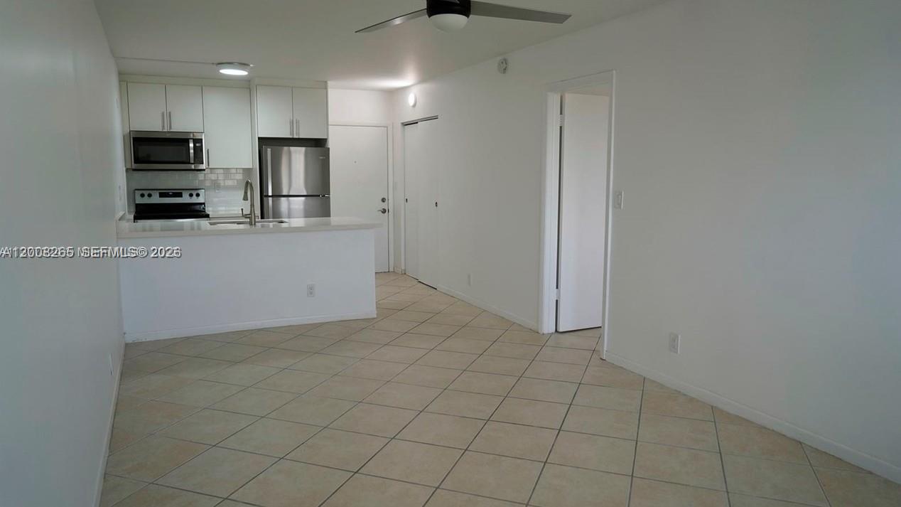 2771 Riverside Drive 405-a Property Photo 6