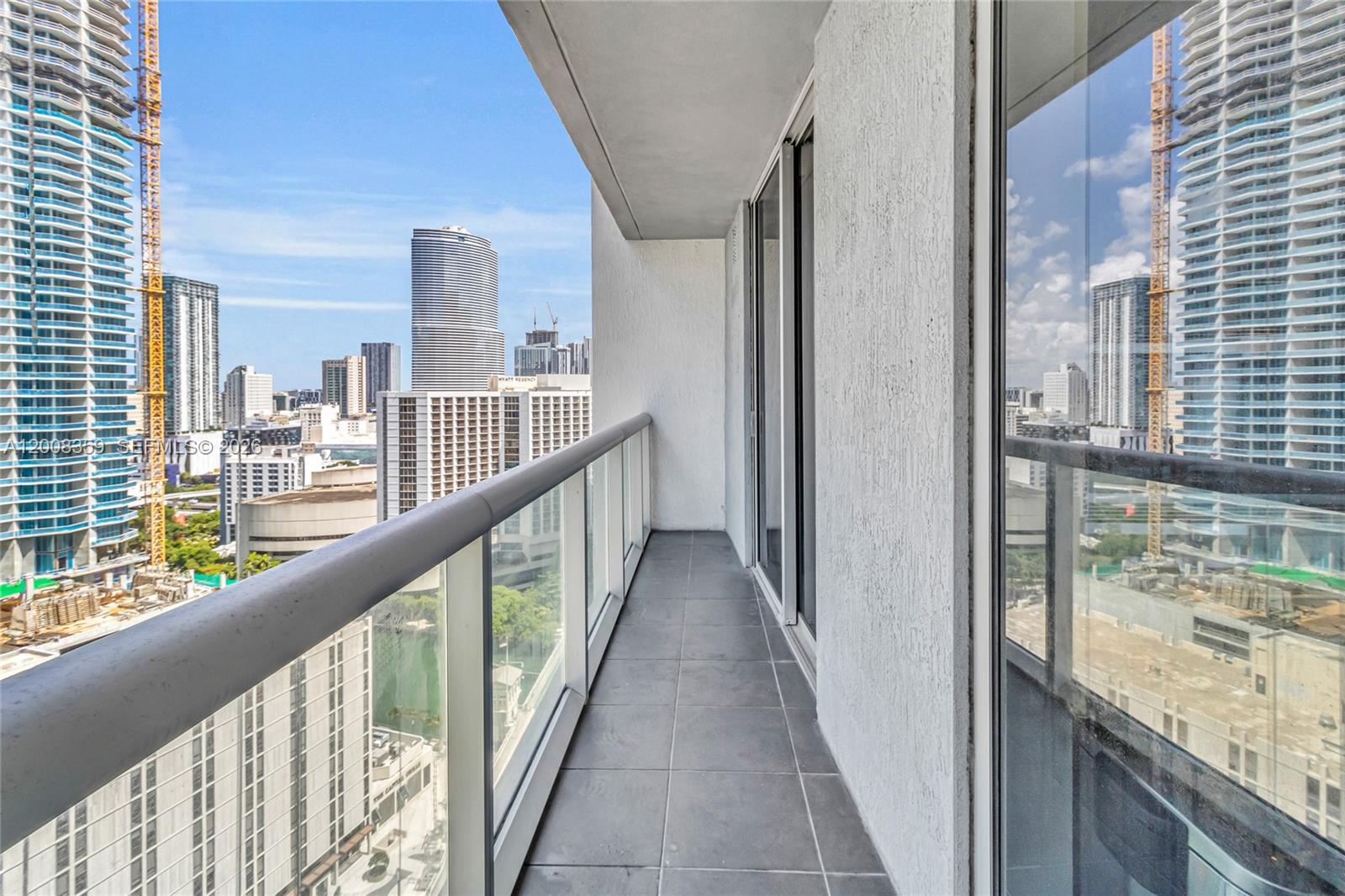 485 Brickell Avenue 2508 Property Photo 9