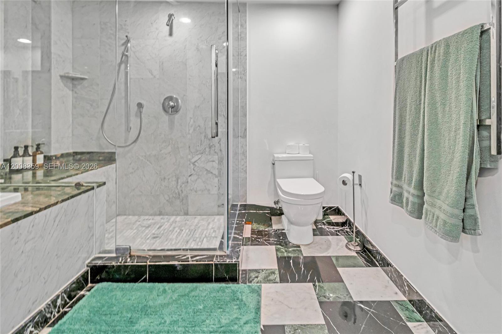 485 Brickell Avenue 2508 Property Photo 18