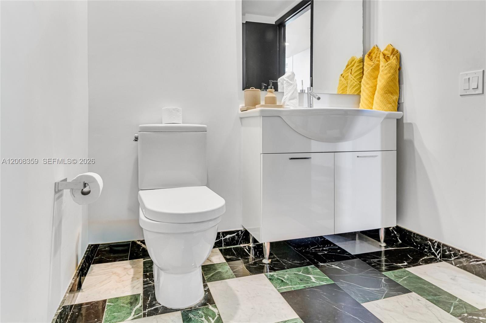485 Brickell Avenue 2508 Property Photo 24