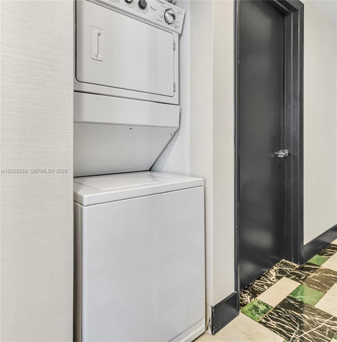 485 Brickell Avenue 2508 Property Photo 27