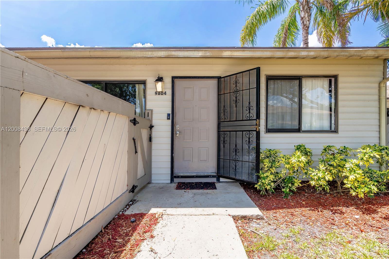 9804 Nw 37th Street 3e Property Photo 5