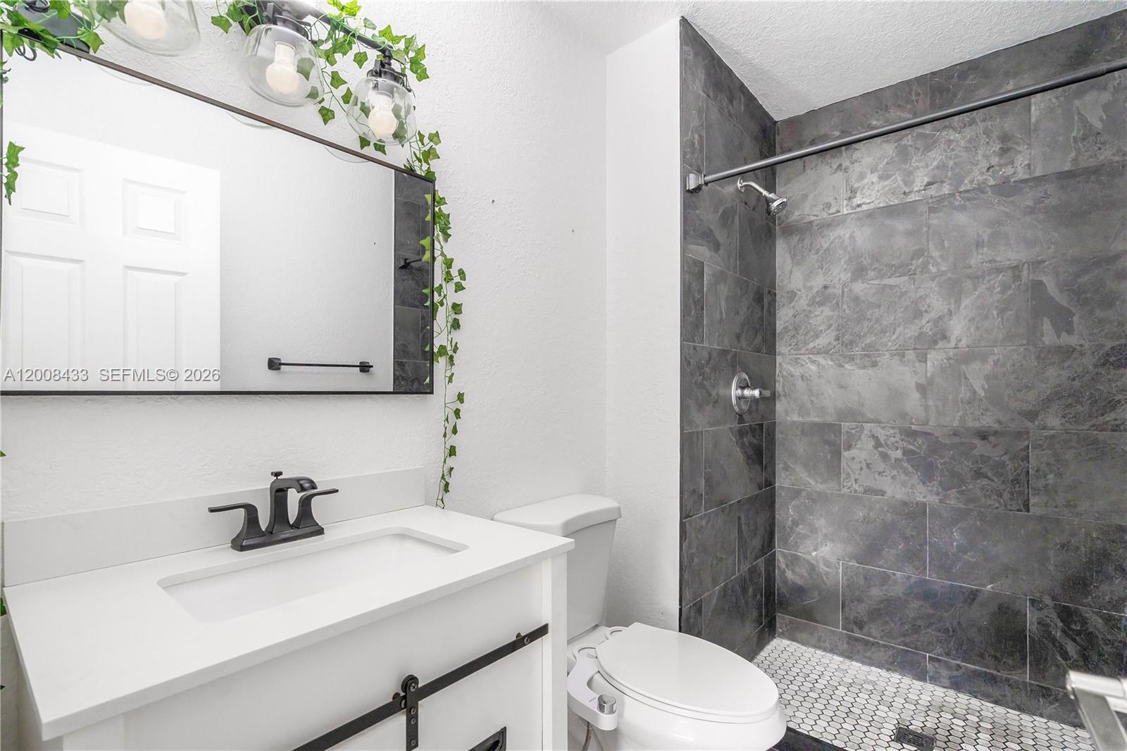 9804 Nw 37th Street 3e Property Photo 17