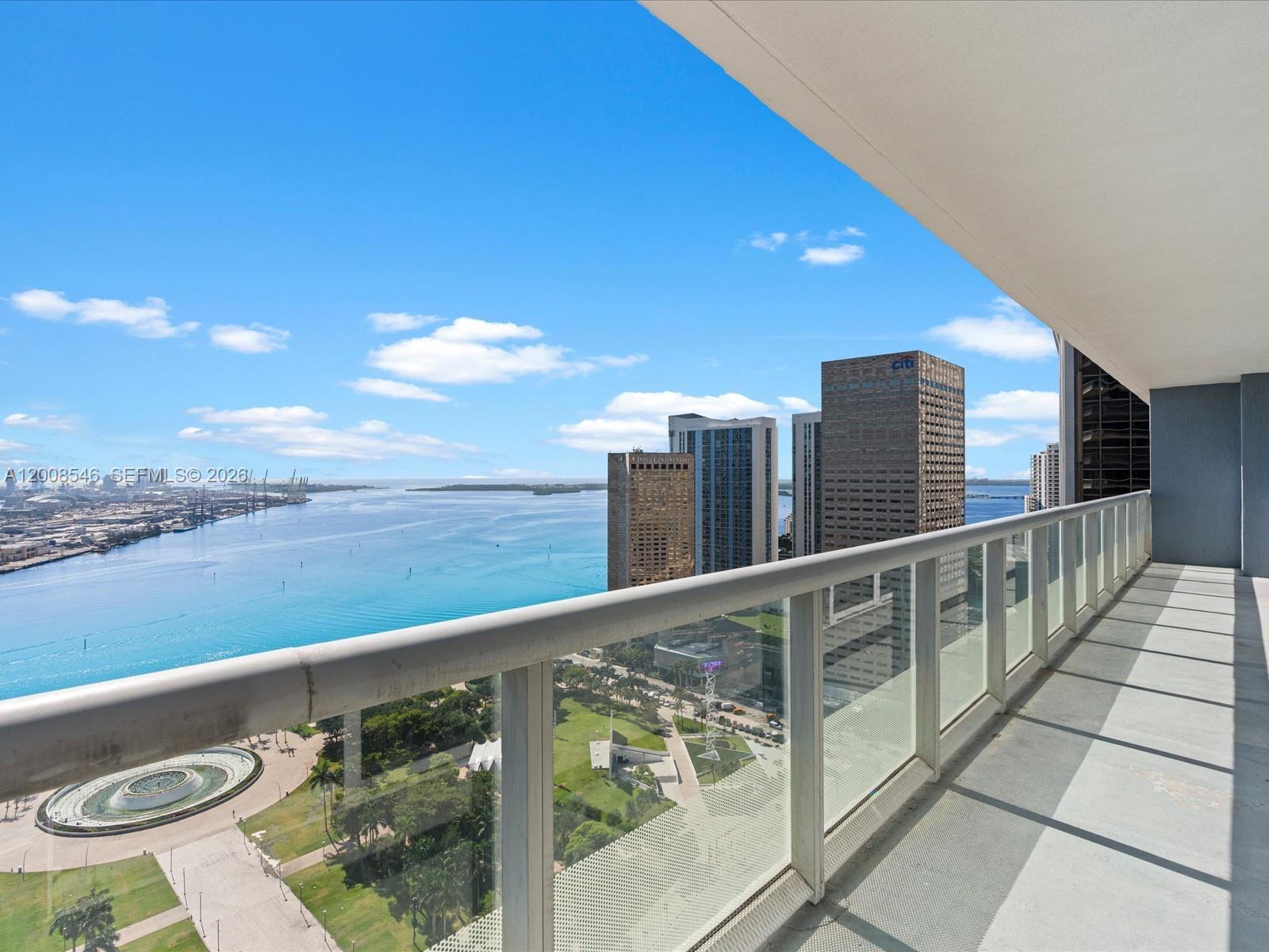 50 Biscayne Boulevard 3308 Property Photo 2