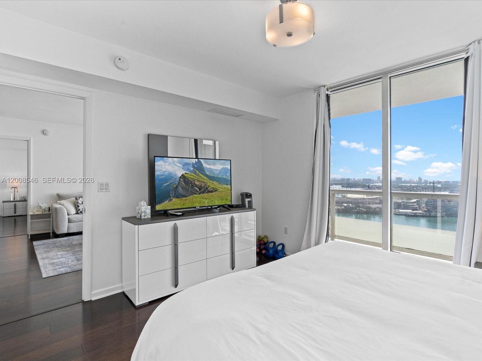 50 Biscayne Boulevard 3308 Property Photo 27