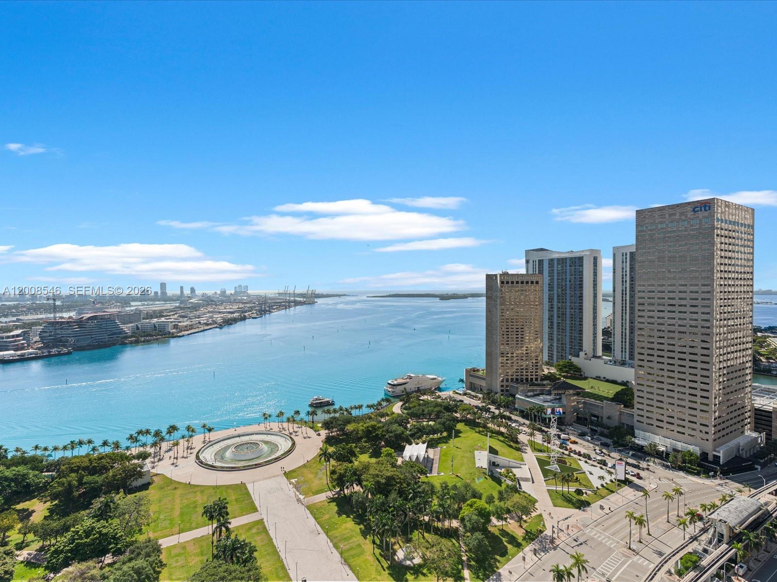 50 Biscayne Boulevard 3308 Property Photo 46