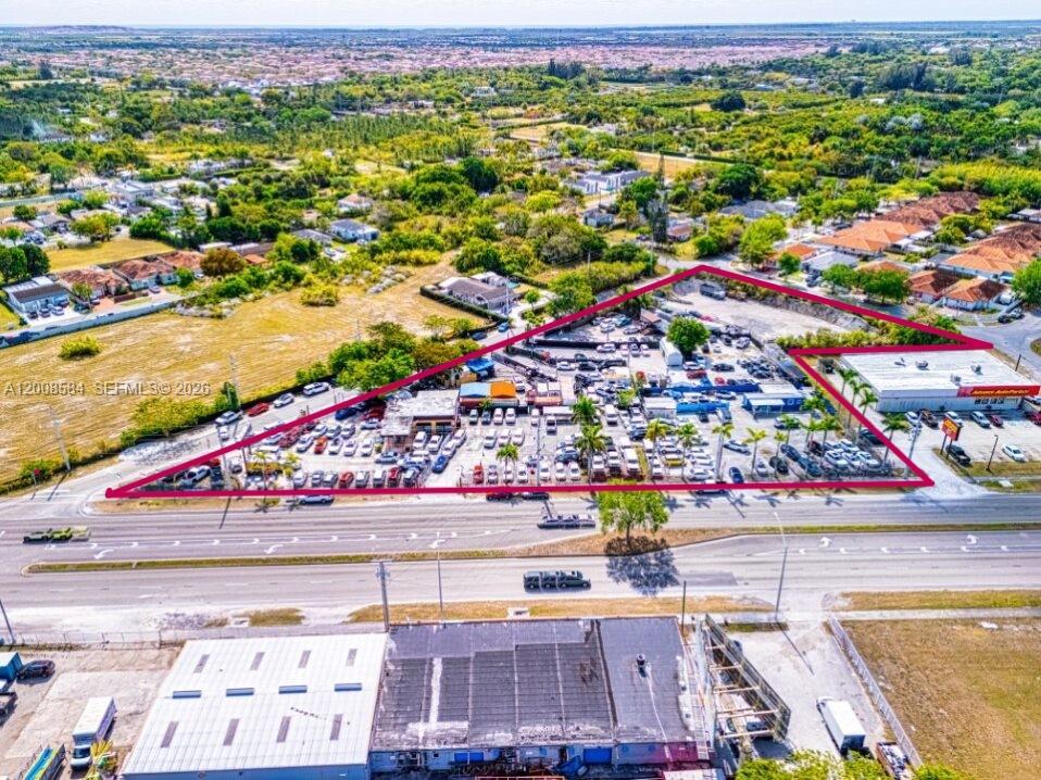 22825 S Dixie Highway Property Photo 3