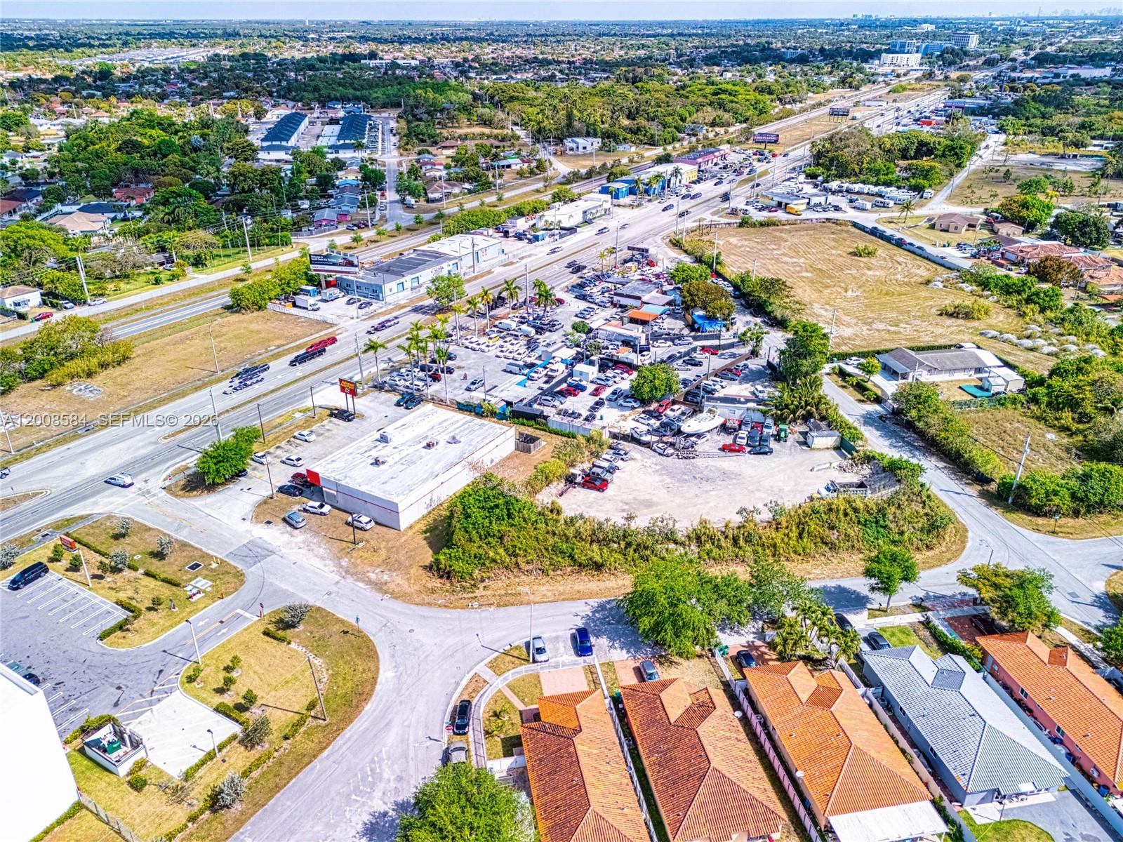 22825 S Dixie Highway Property Photo 8