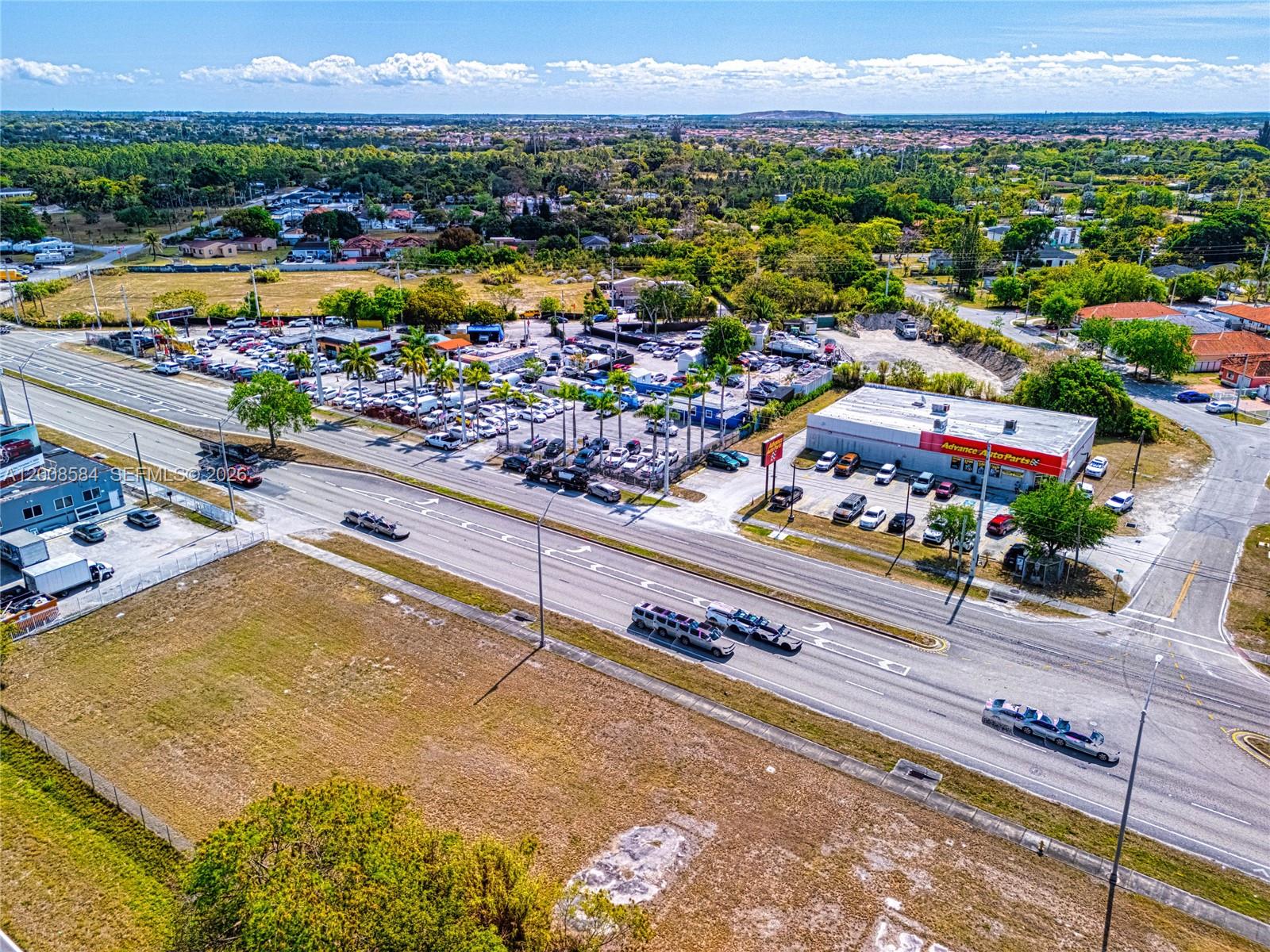 22825 S Dixie Highway Property Photo 17