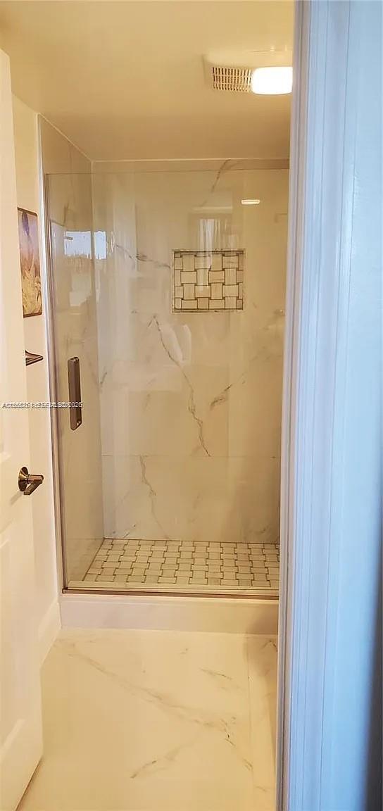 9720 S Hollybrook Lake Drive 303 Property Photo 4