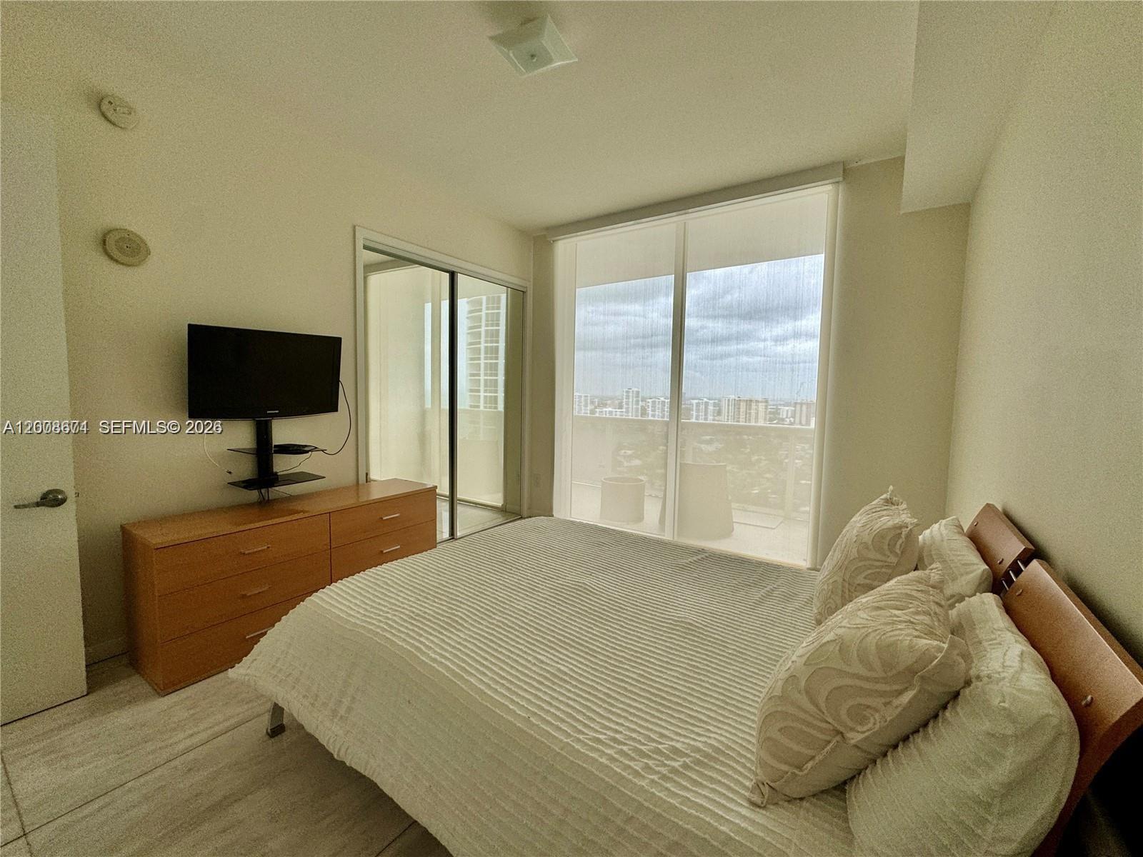 18101 Collins Avenue 4302 Property Photo 26