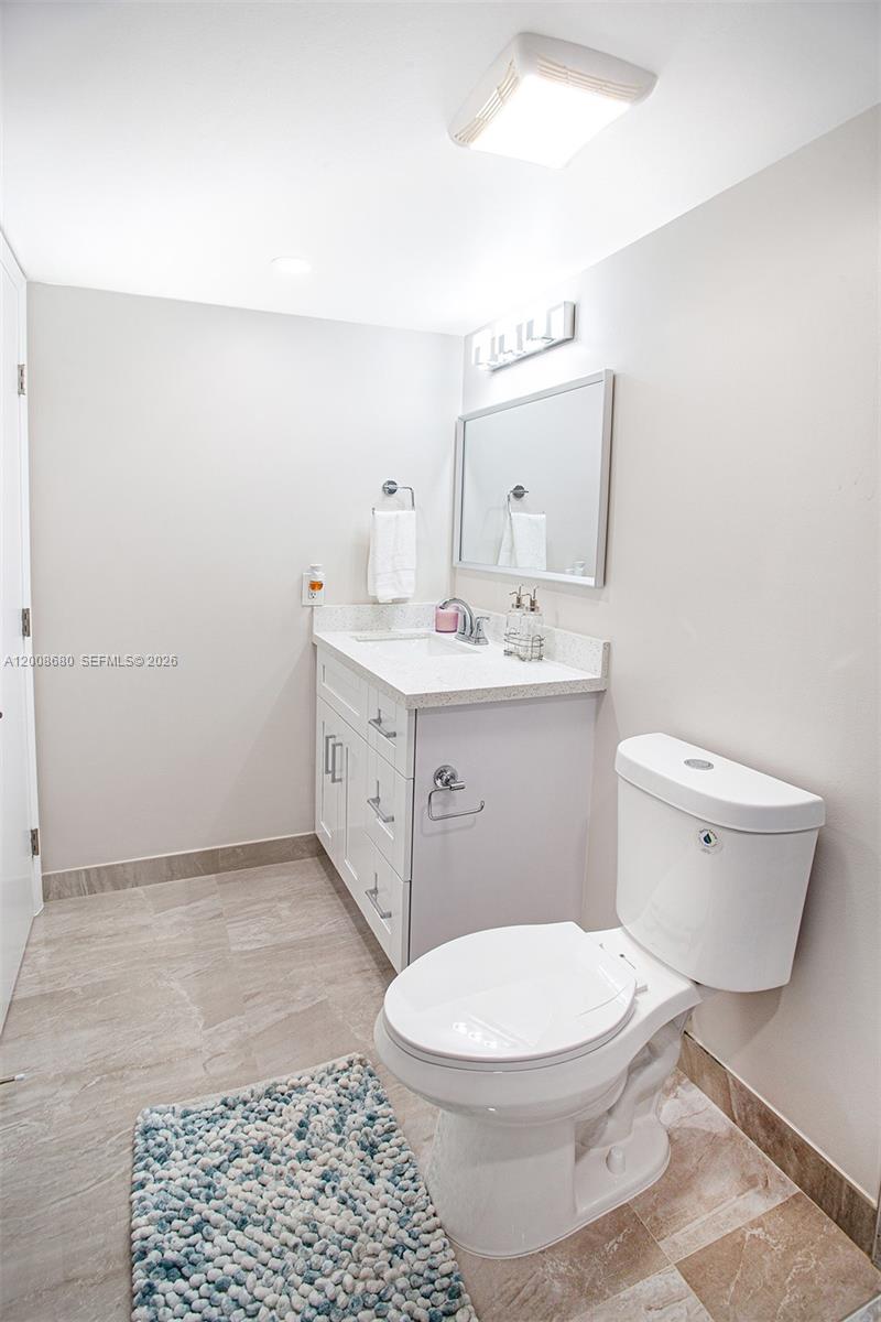 7527 S Oriole Boulevard 101 Property Photo 16