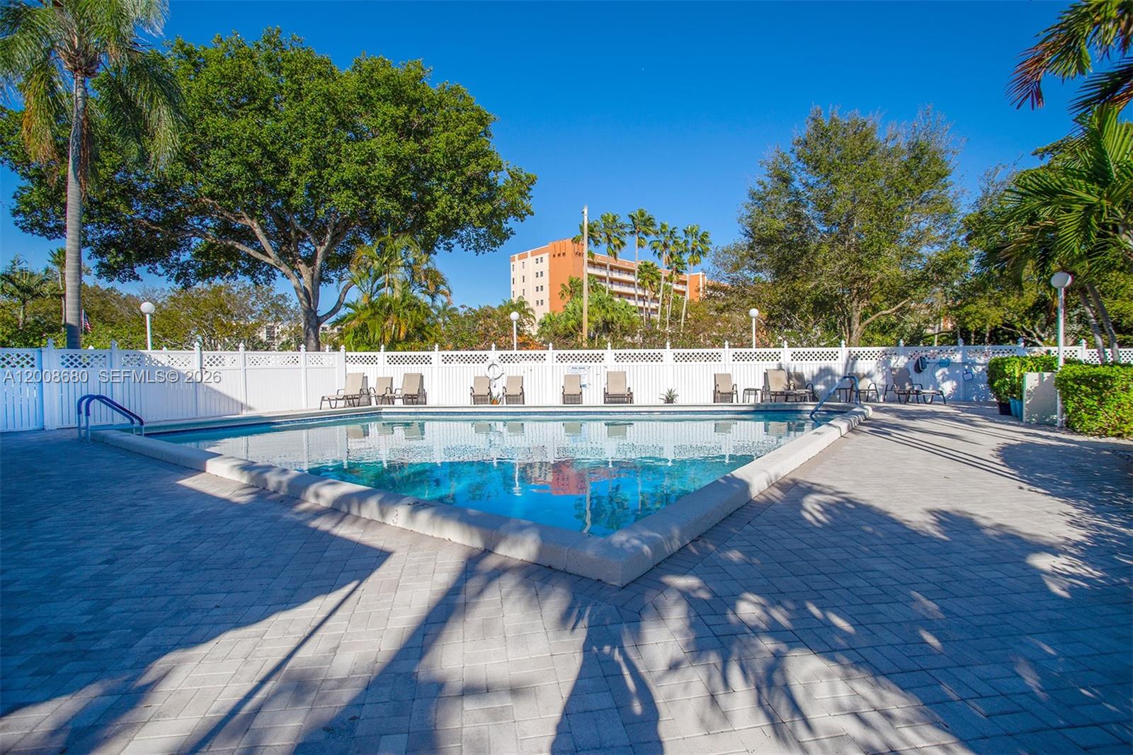 7527 S Oriole Boulevard 101 Property Photo 24
