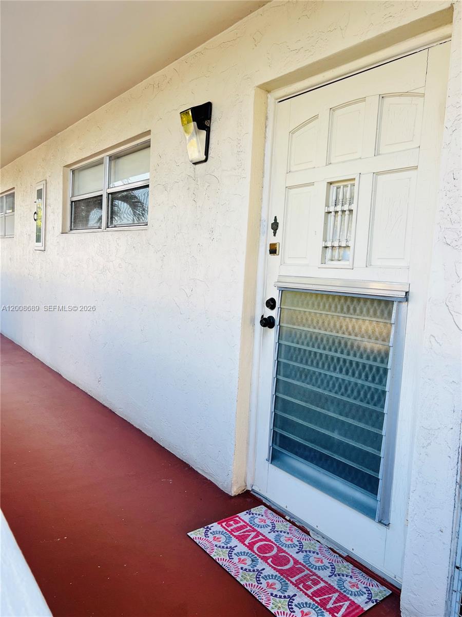 9820 S Hollybrook Lake Drive 202 Property Photo 12