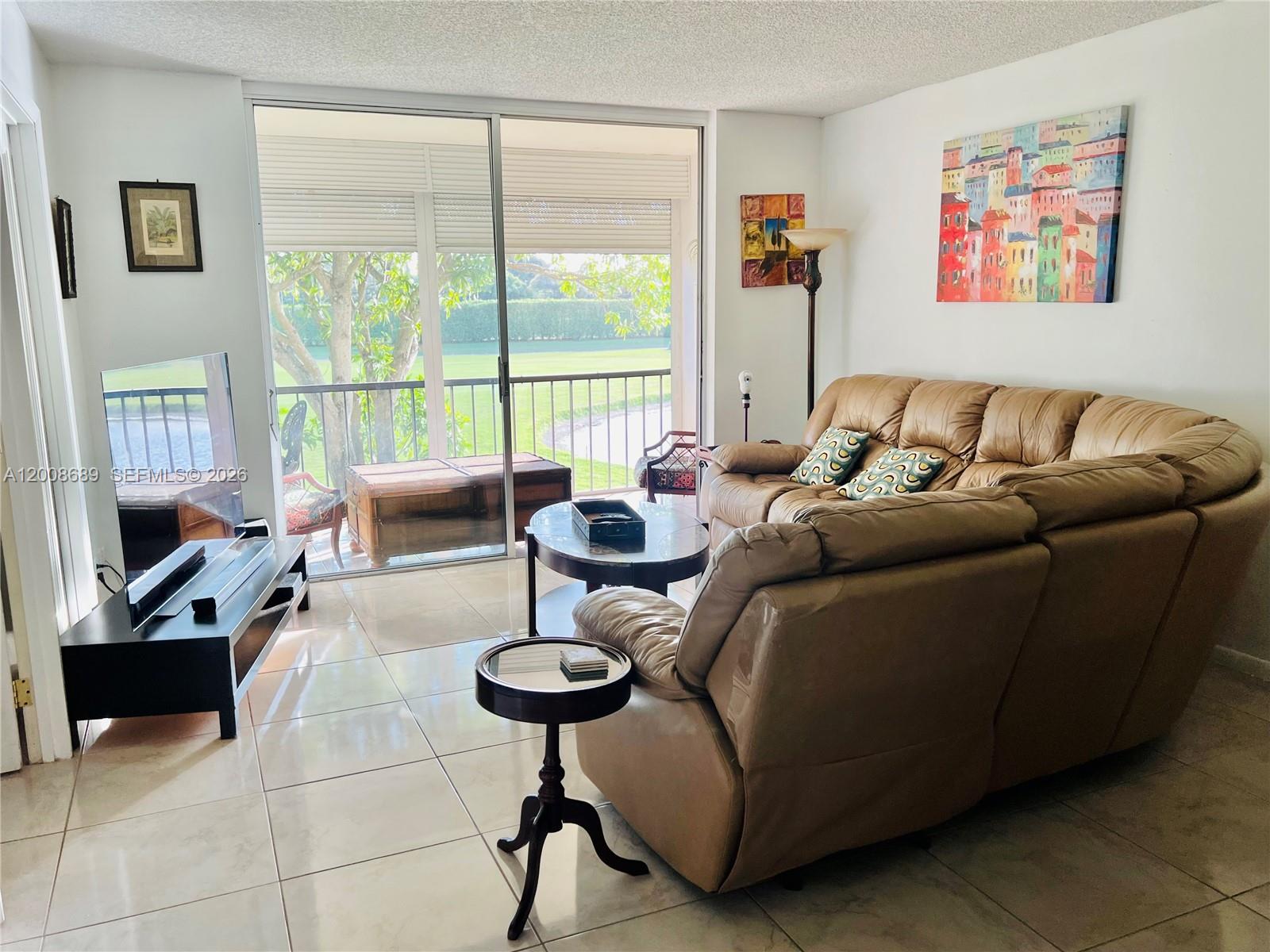 9820 S Hollybrook Lake Drive 202 Property Photo 17
