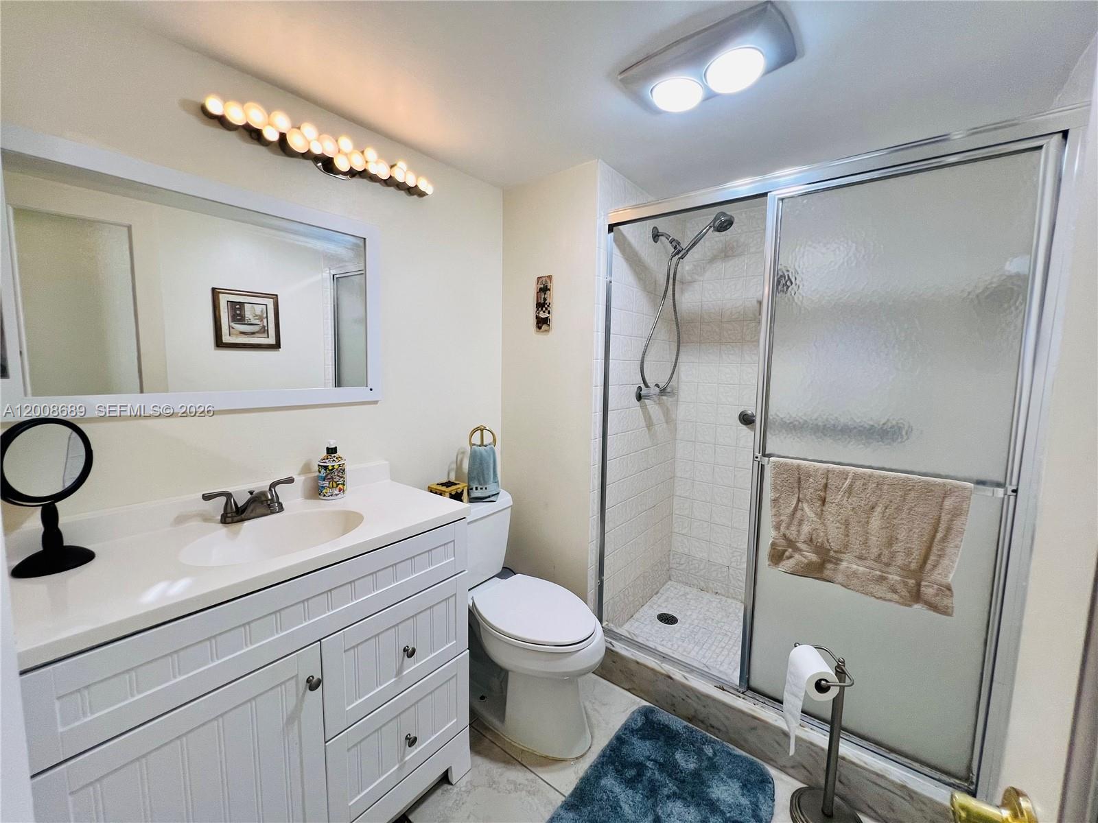 9820 S Hollybrook Lake Drive 202 Property Photo 24