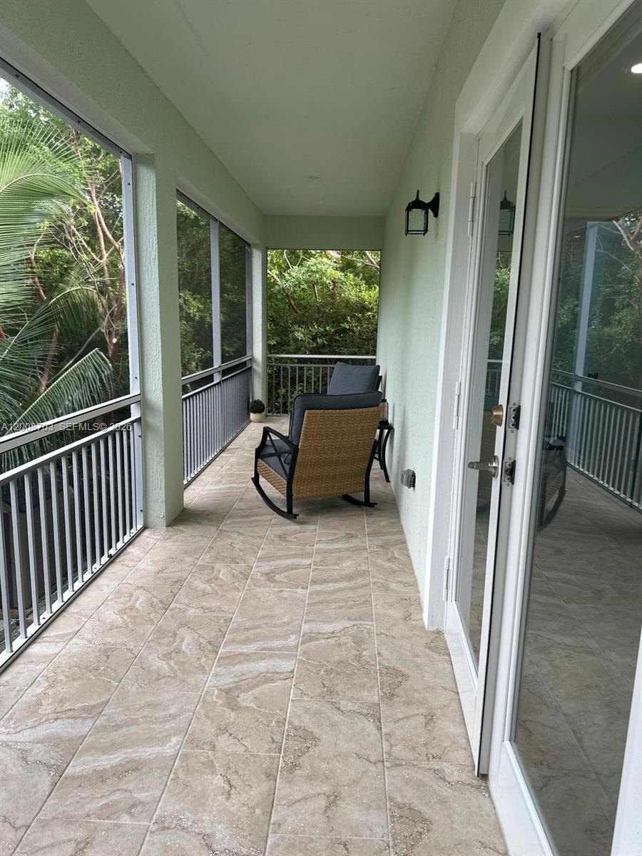 1019 Snapper Lane Property Photo 13