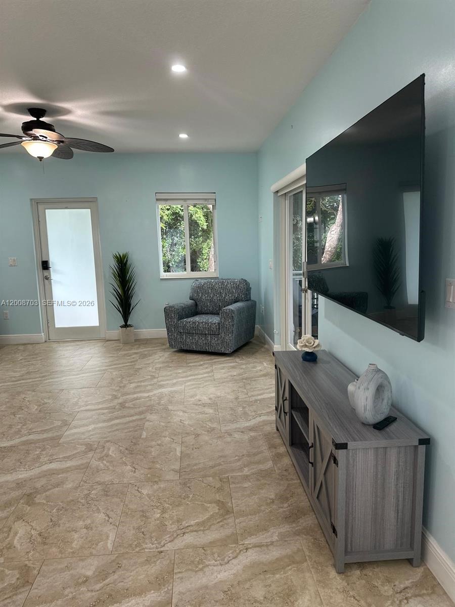 1019 Snapper Lane Property Photo 17