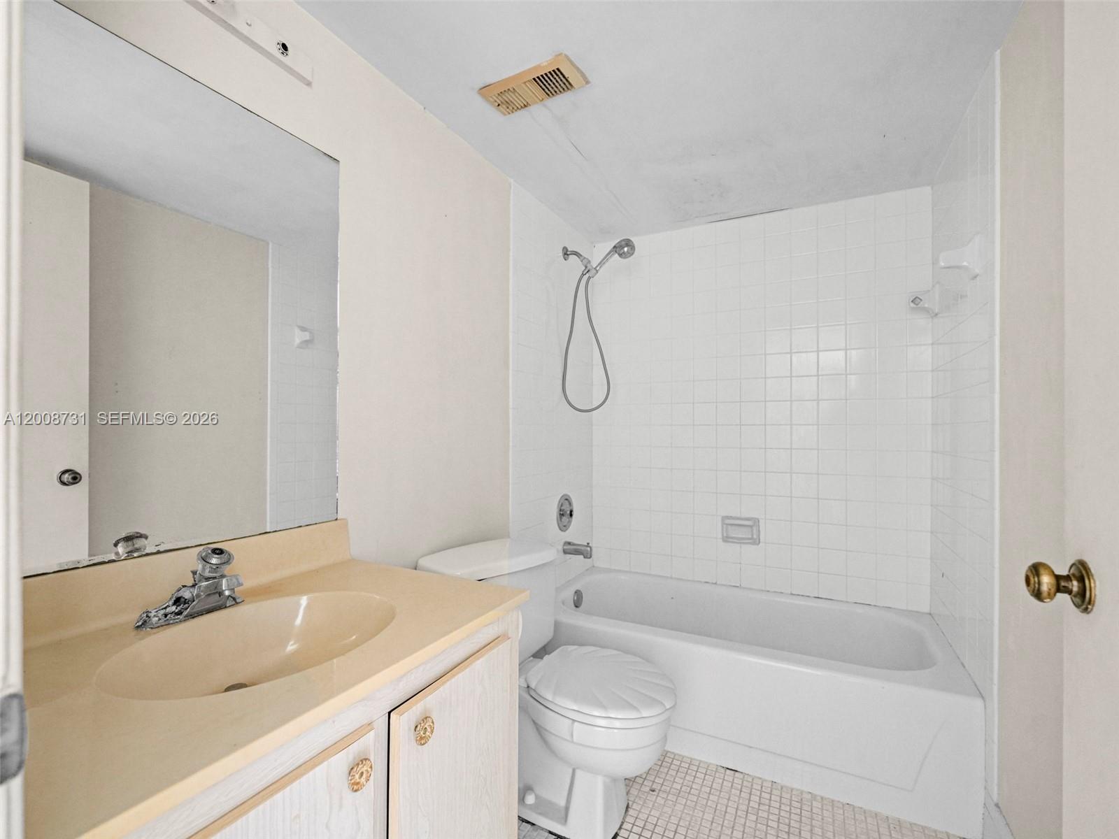 480 Nw 76th Avenue 102 Property Photo 16