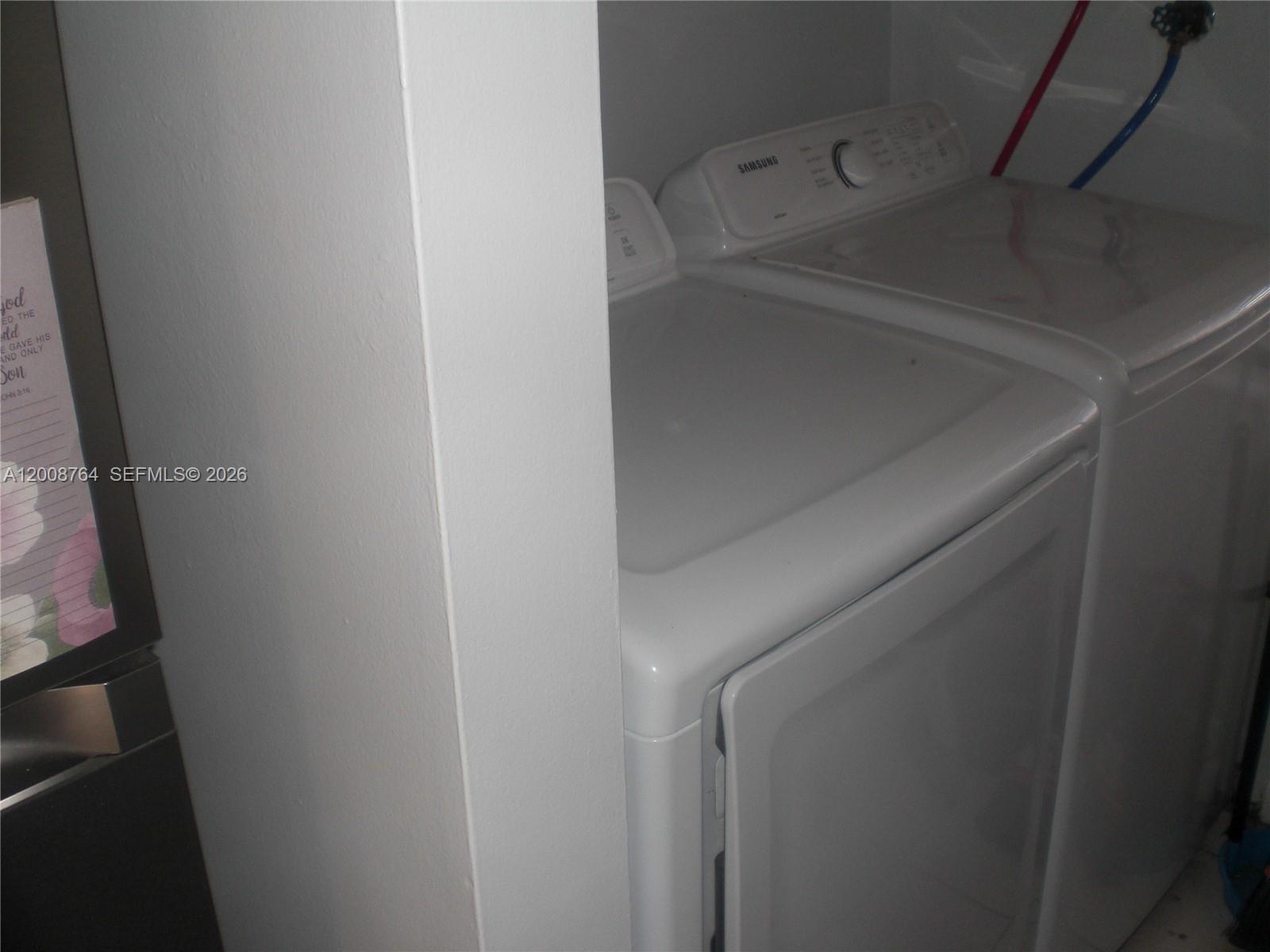 962 Nw 79th Terrace Property Photo 3