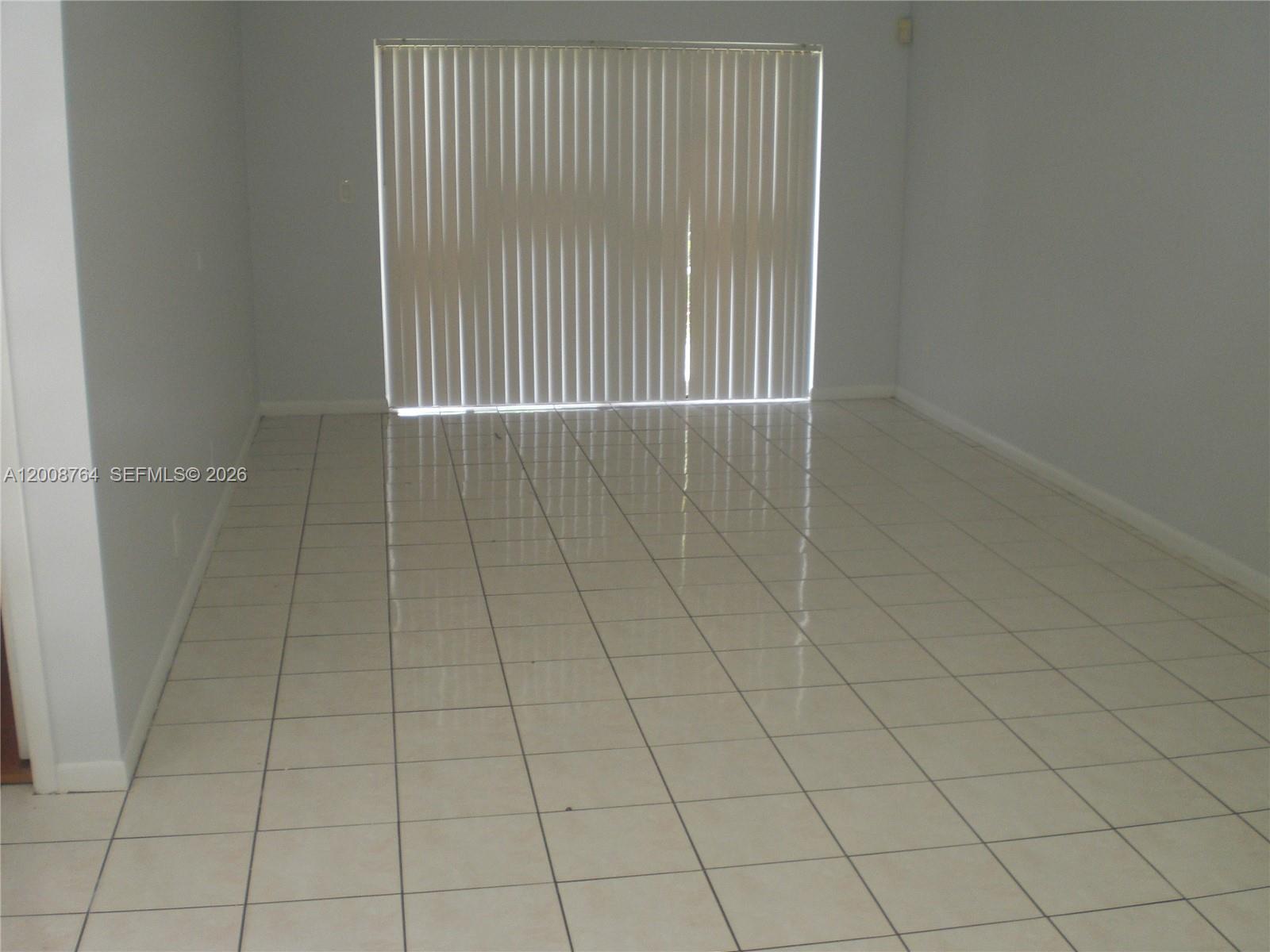 962 Nw 79th Terrace Property Photo 4