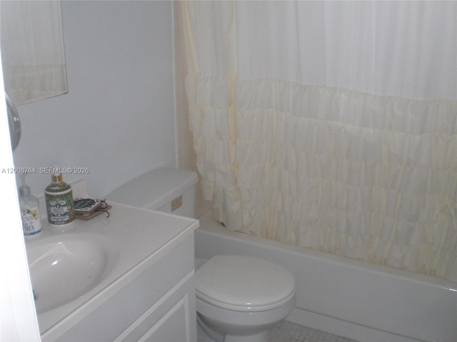 962 Nw 79th Terrace Property Photo 13