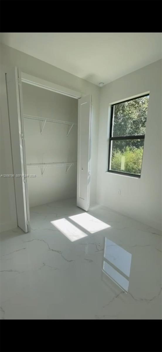 A12008786 Property Photo 11