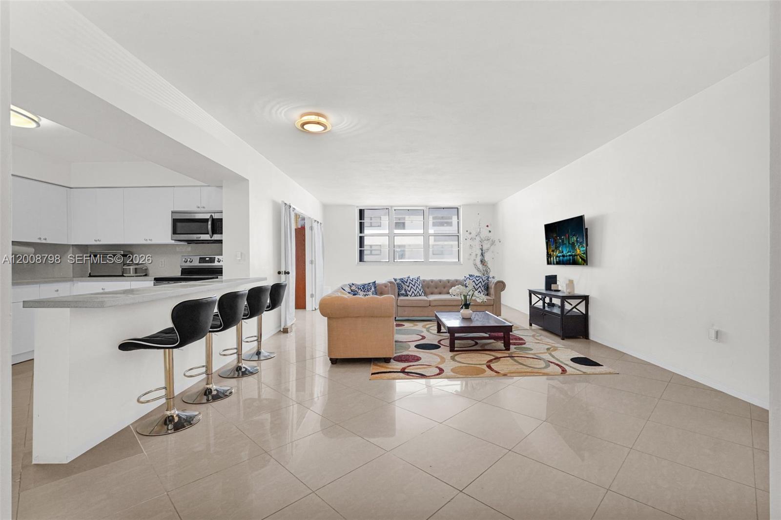 5825 Collins Avenue 2e Property Photo 8