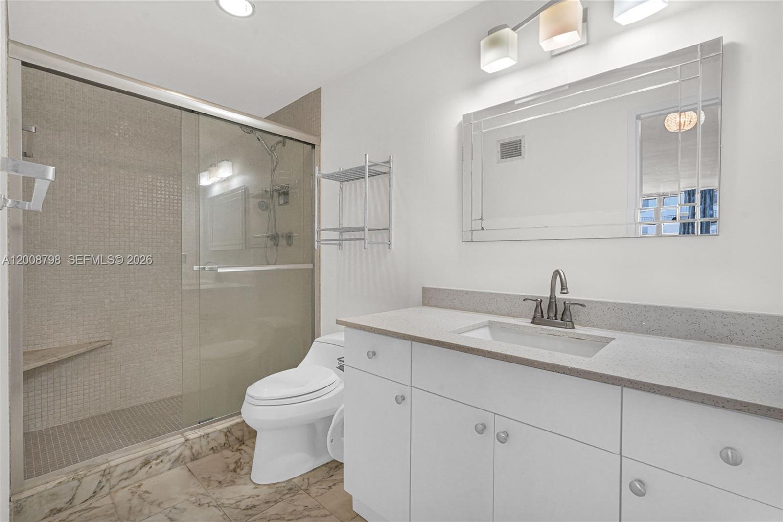 5825 Collins Avenue 2e Property Photo 27