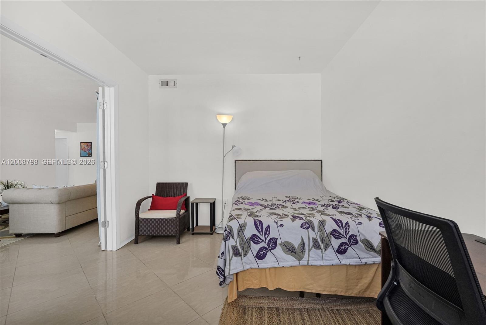 5825 Collins Avenue 2e Property Photo 33