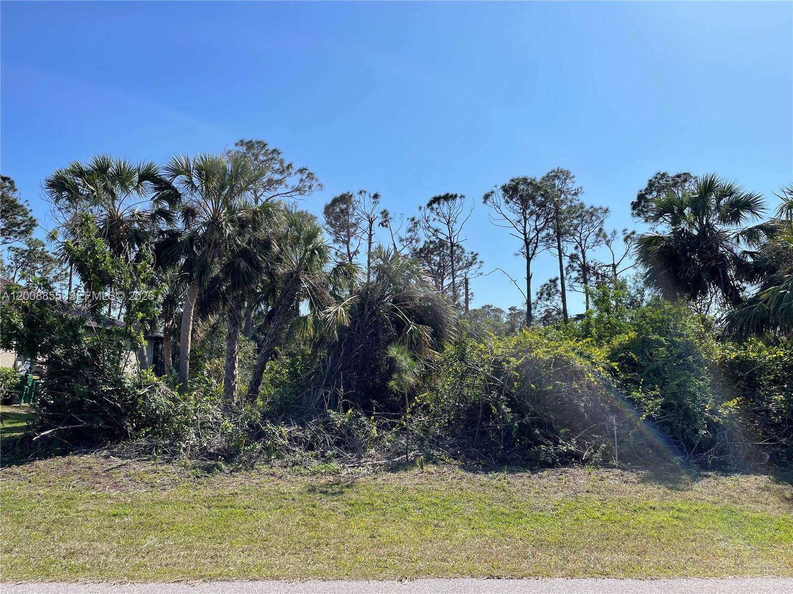 385 Albatross Road Property Photo 1