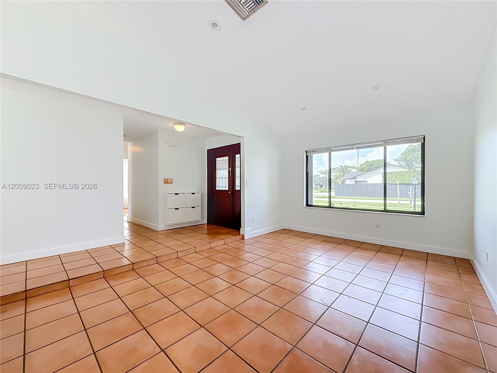 9825 Sw 132nd Court Property Photo 15