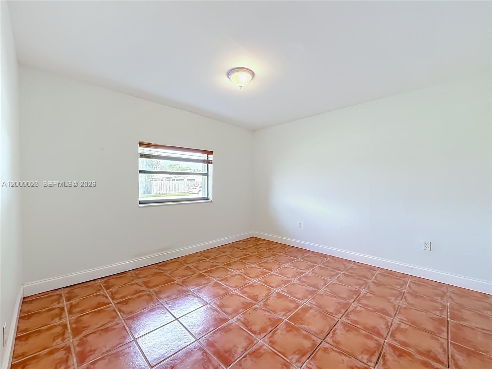9825 Sw 132nd Court Property Photo 24
