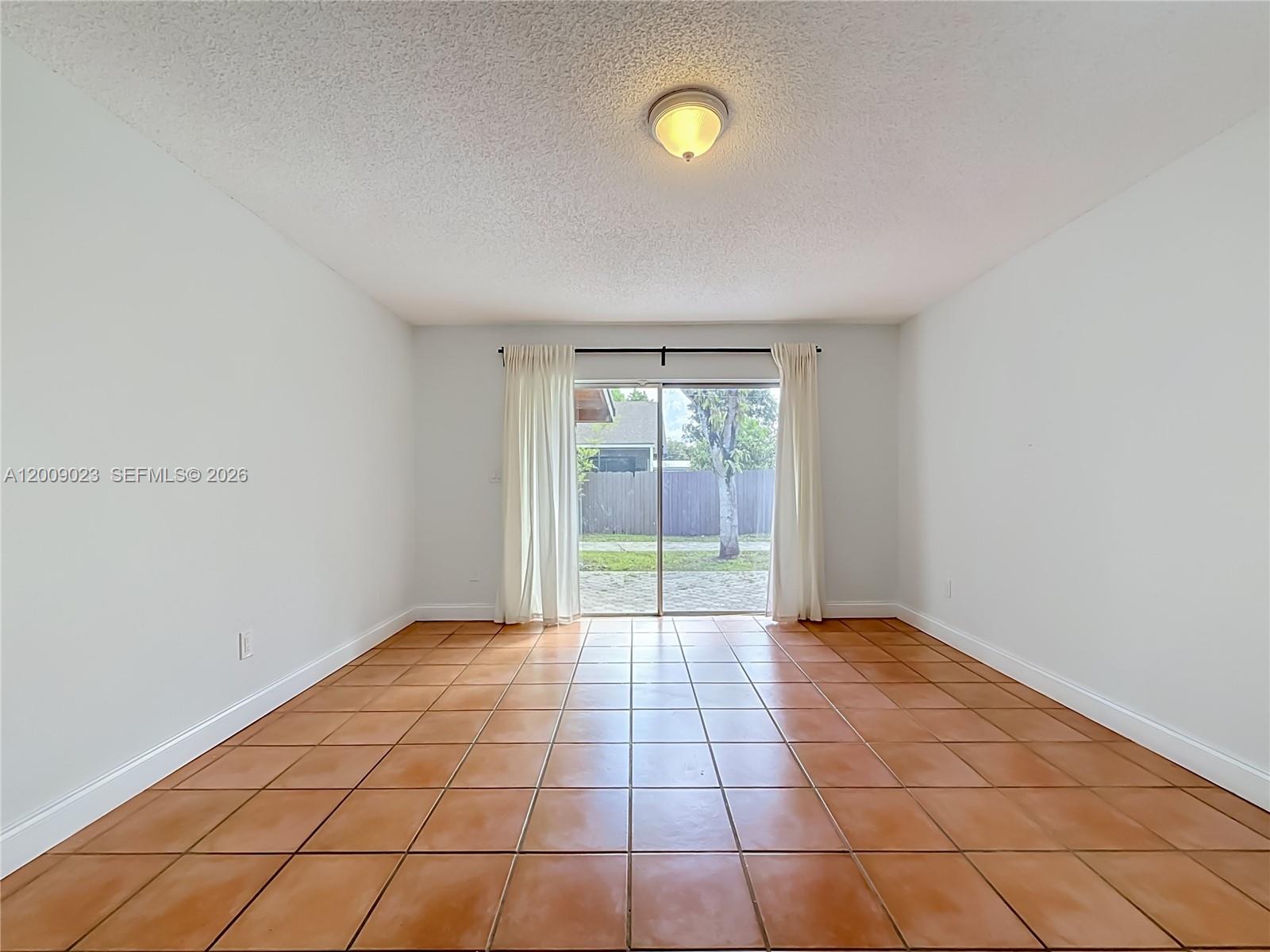 9825 Sw 132nd Court Property Photo 36