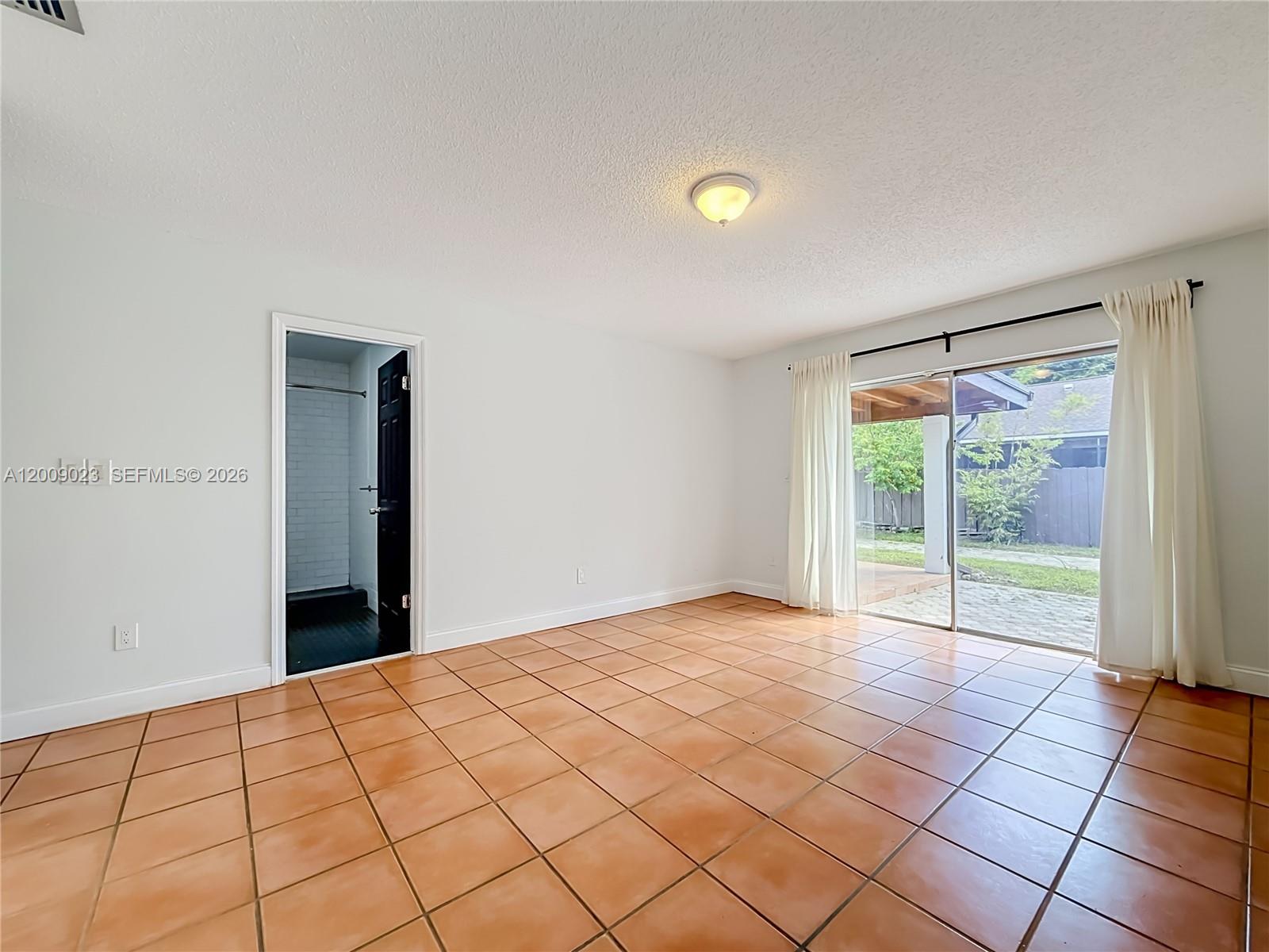 9825 Sw 132nd Court Property Photo 37