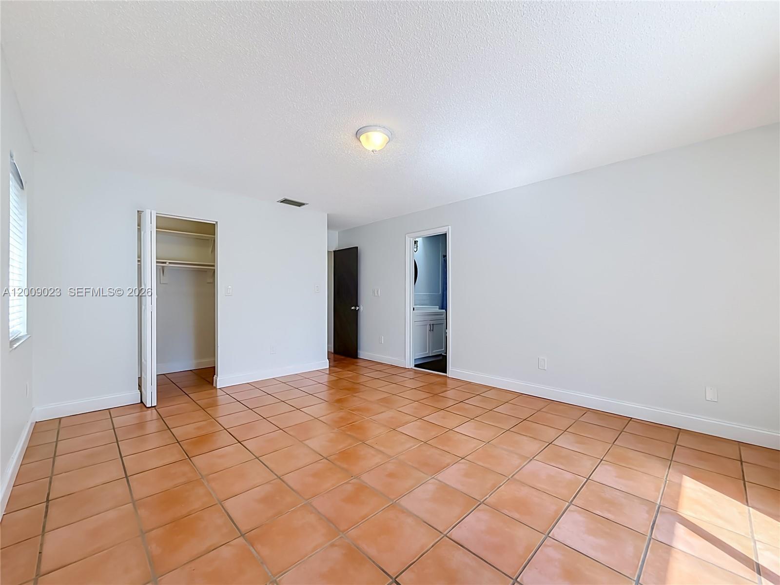 9825 Sw 132nd Court Property Photo 38
