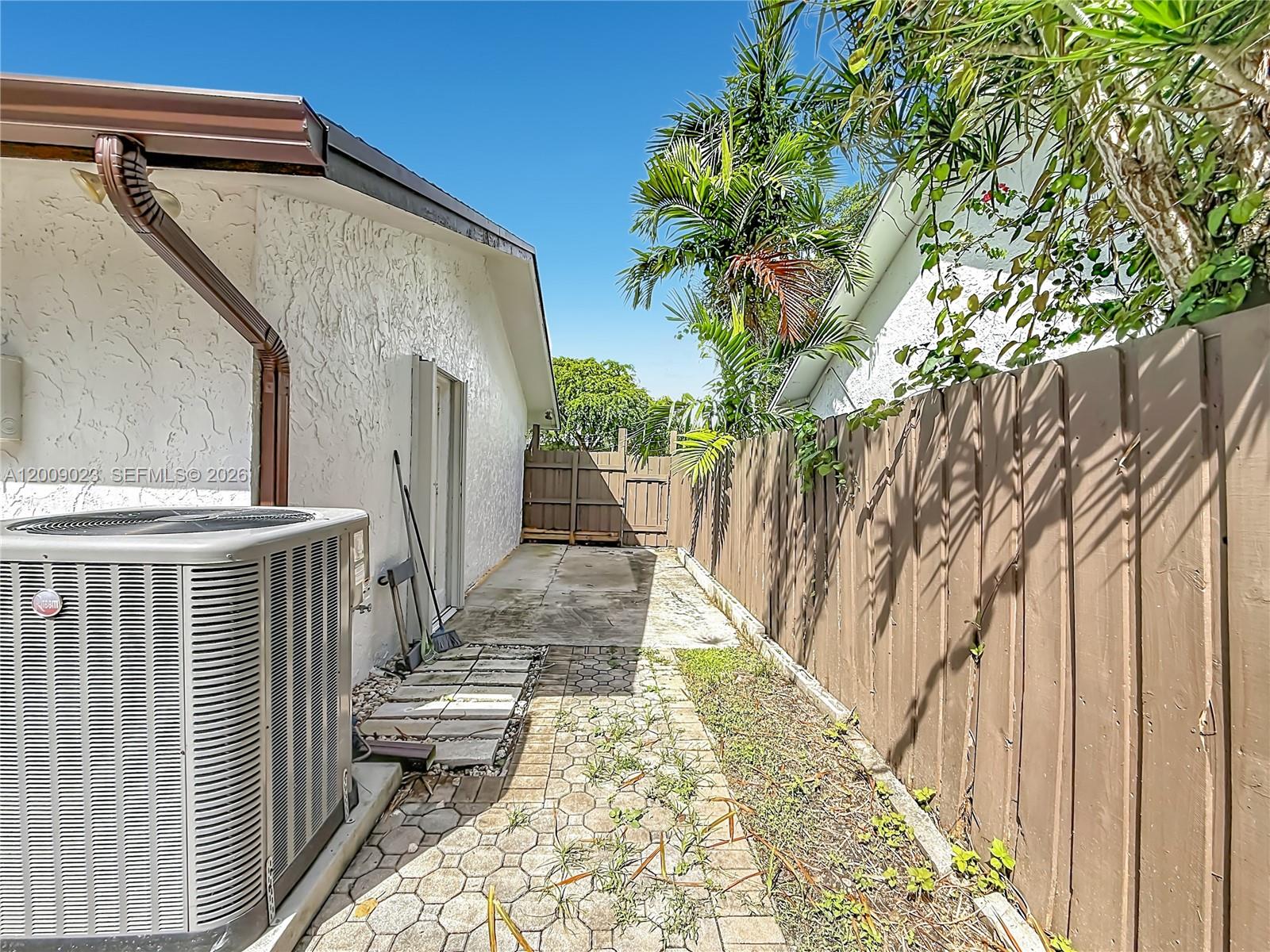 9825 Sw 132nd Court Property Photo 49