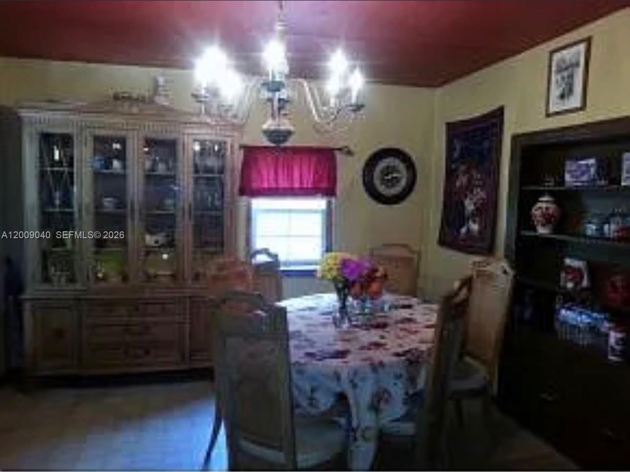7294 W Vineyard Drive Property Photo 4
