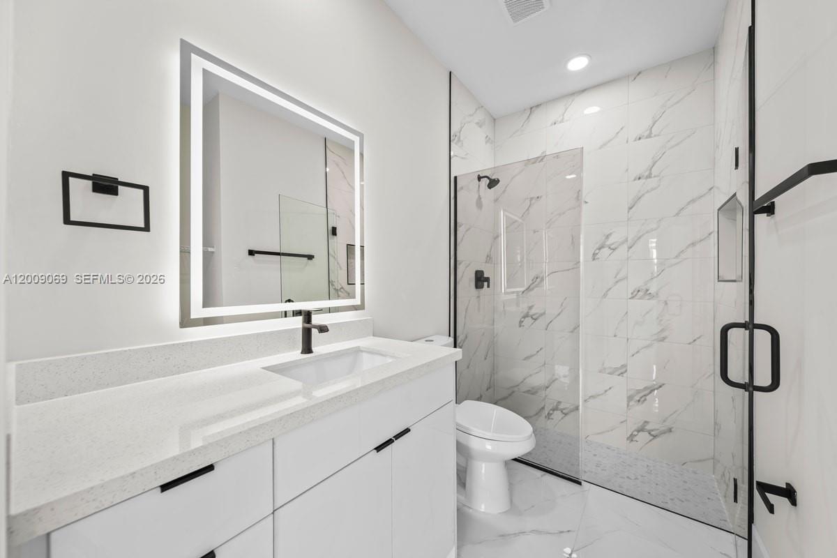 103 Diplomat Parkway E Property Photo 11