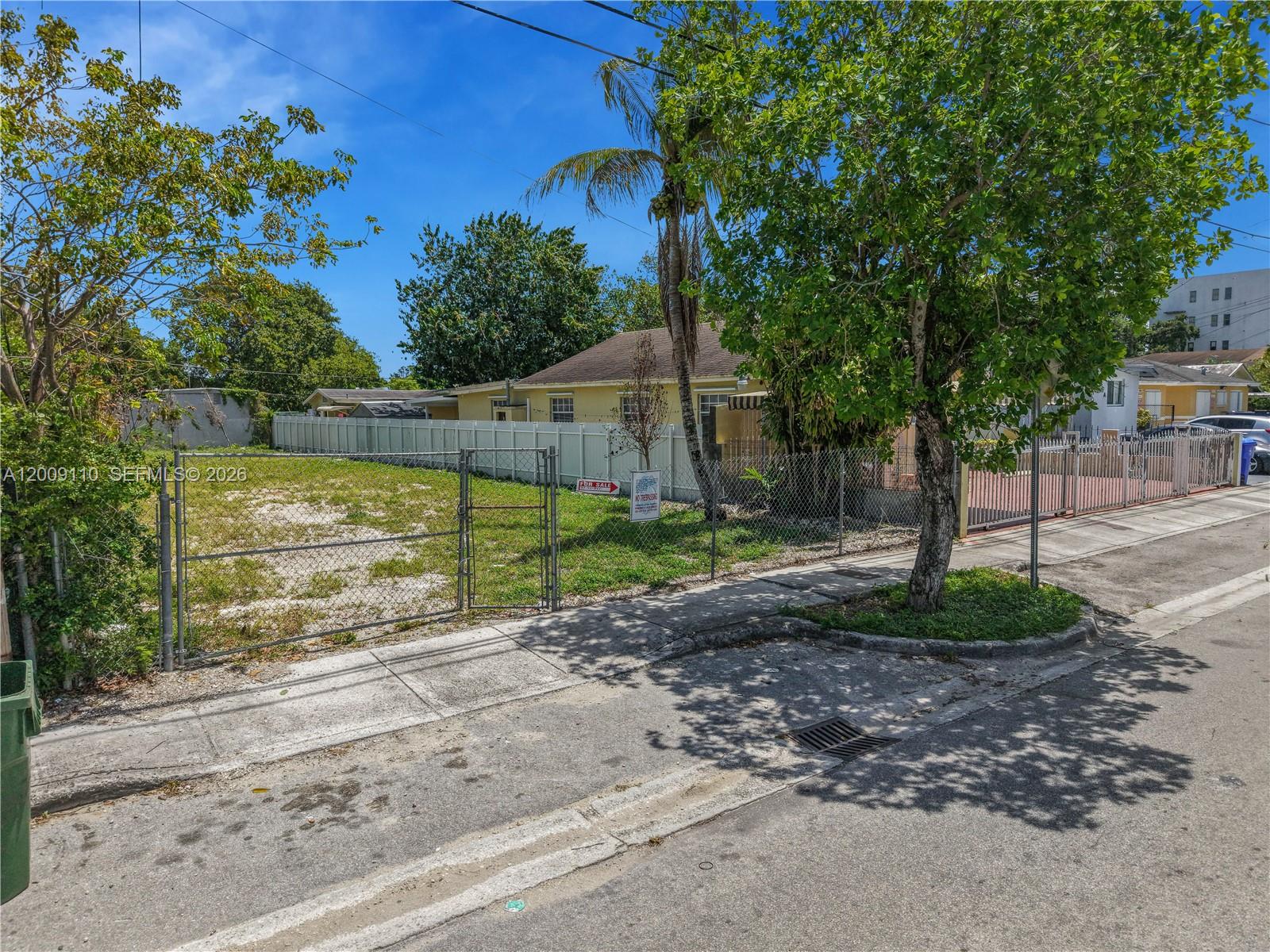 2709 Nw 24th Avenue Property Photo 10