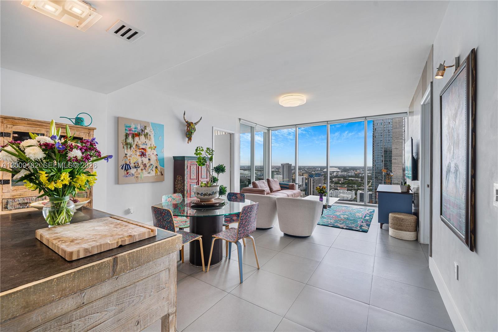 1040 Biscayne Boulevard 3607 Property Photo 3