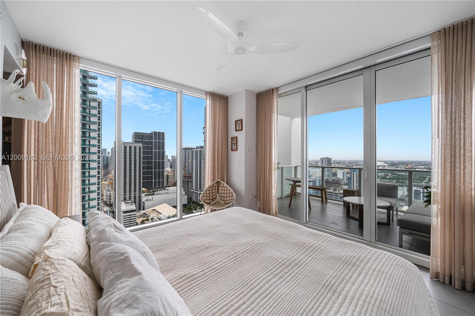 1040 Biscayne Boulevard 3607 Property Photo 9